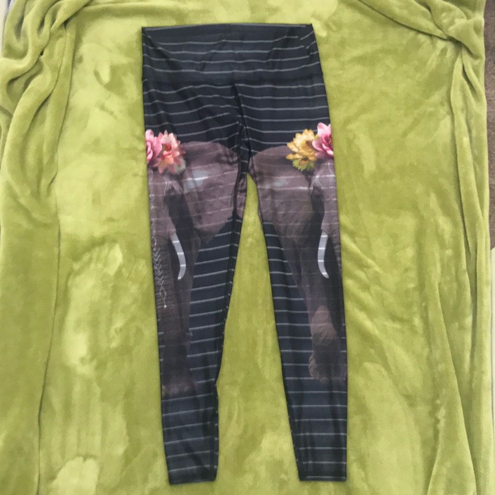 Teeki elephant leggings, size large.